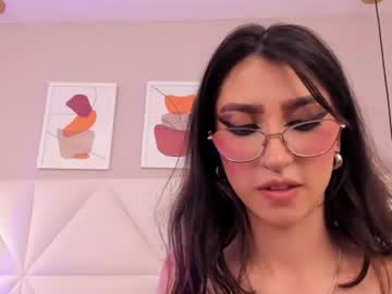 zoey_kiss_