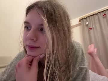 chloe_show