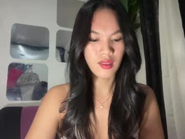 hoelylaylia