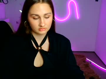 lora_kisses