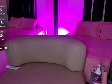 miaa_foxx03