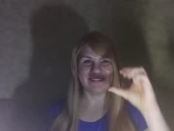 milla_moon_