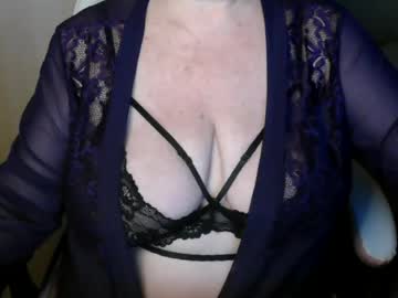 sensual_cris