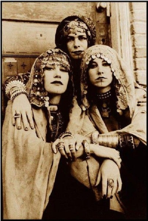 Vintage Gypsy Dancers — 21