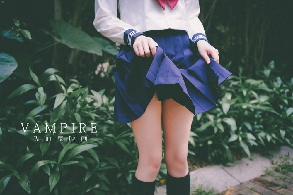 VAMPIRE schoolgirl — 40