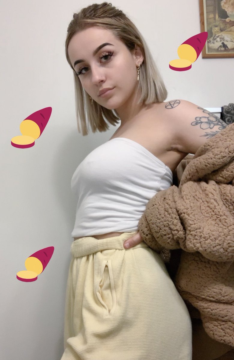 Hot naked teen with tattoos — 17
