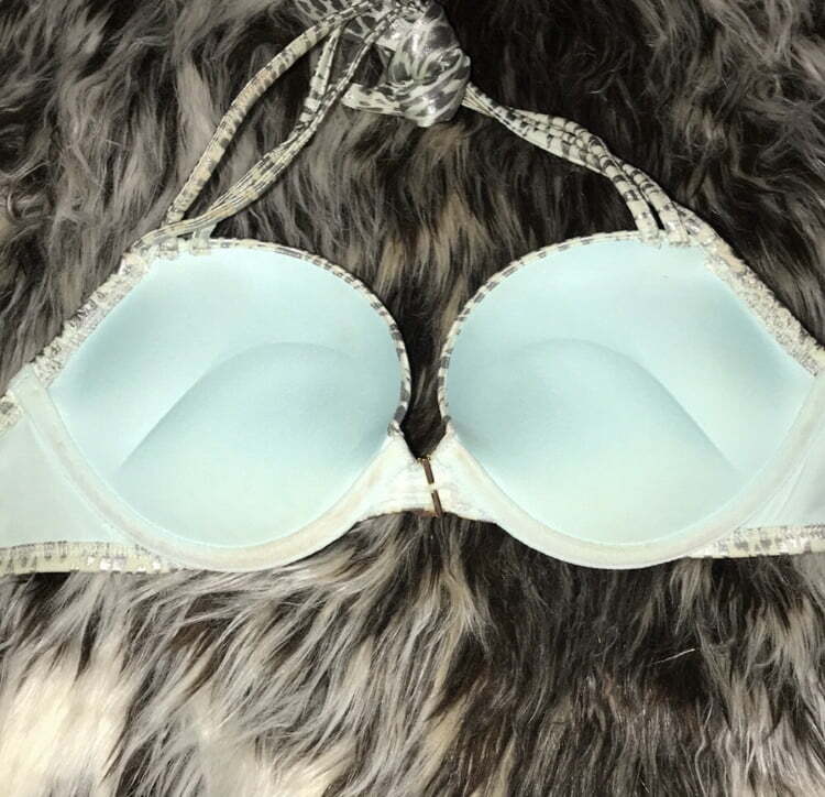 Big tits MILFS Selling Their Bombshell Bras — 35