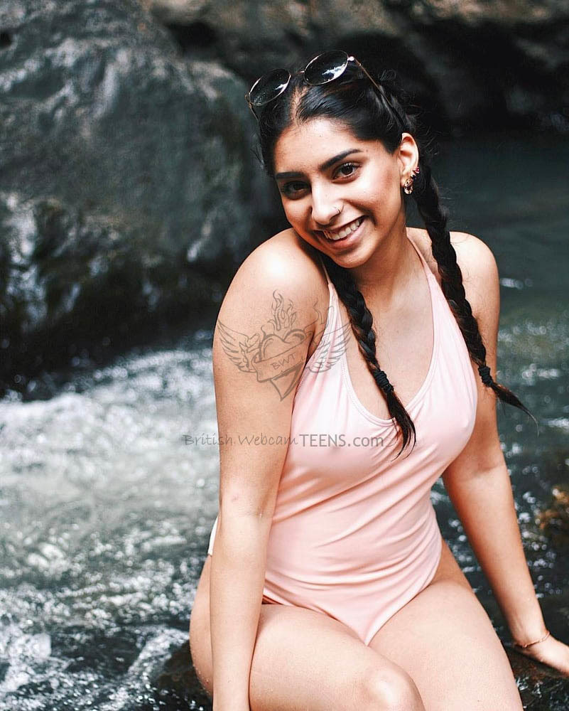 desi british slut hottie — 12
