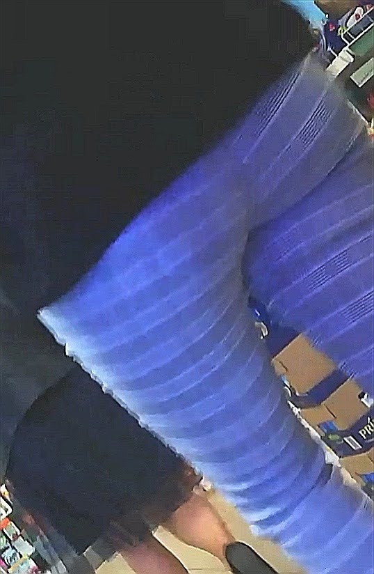 Sexy friends mom vpl cameltoe and upskirt compil — 14
