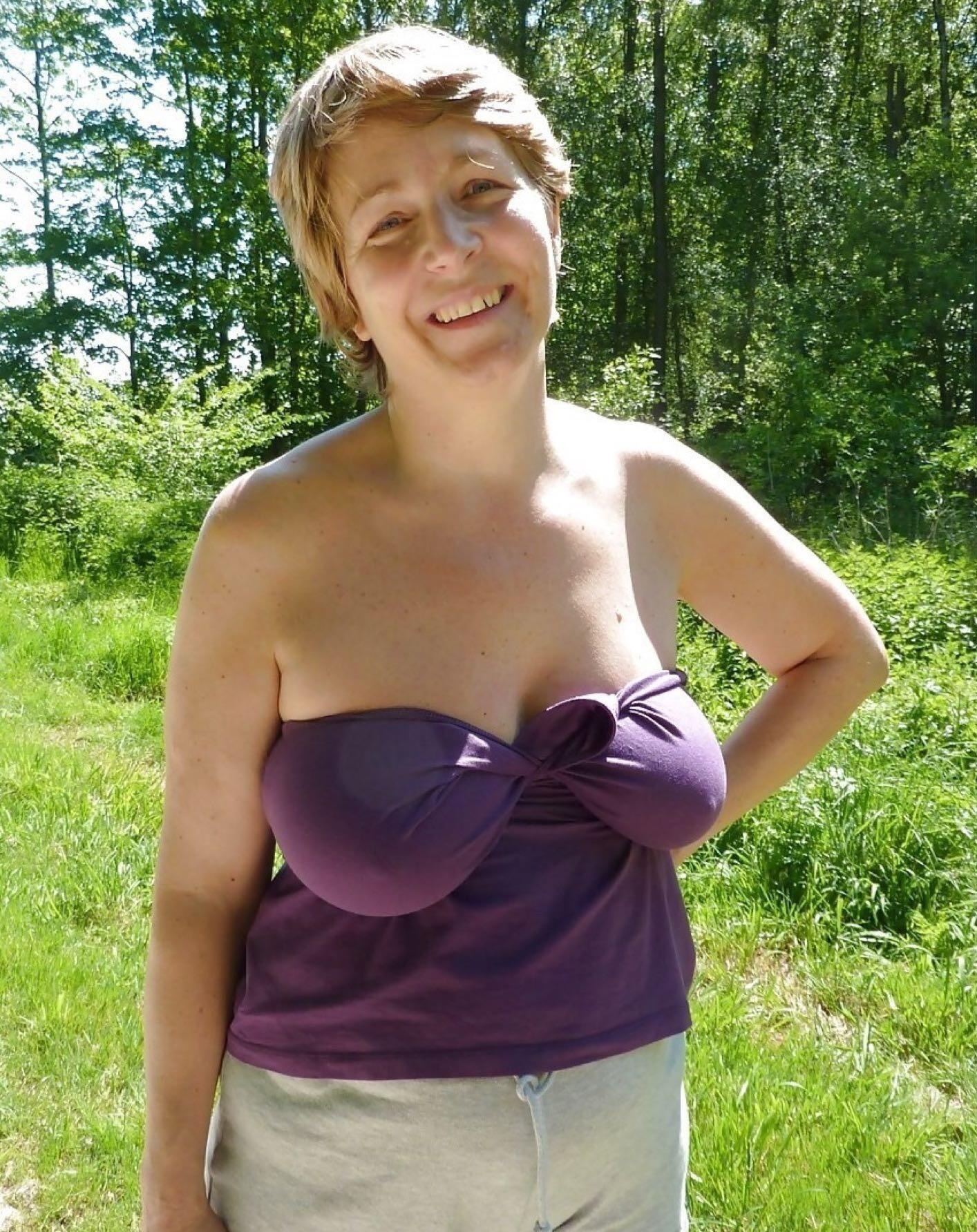 Amateur Thick Mature BBW Wives — 39
