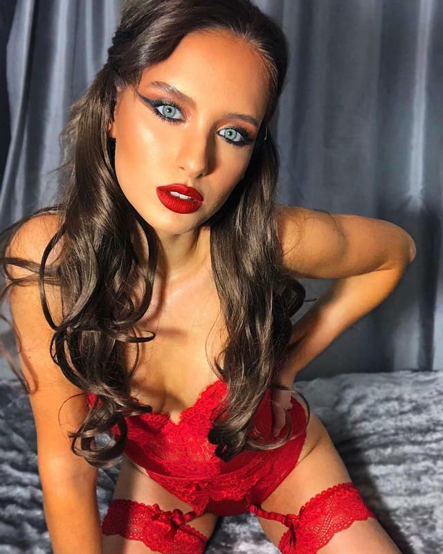Petite British Model Fern Alexandra - Unforgettabl — 26