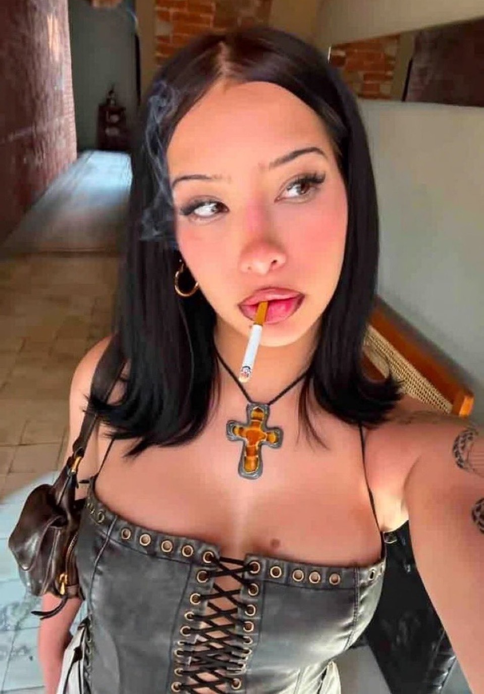 Pretty Smoking Girl — 9