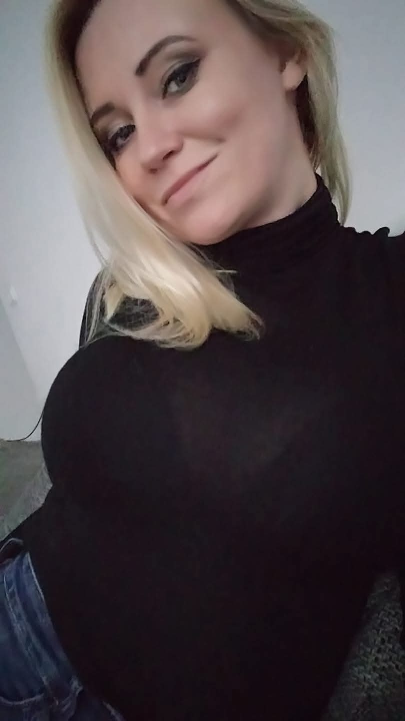 Busty Polish Blonde milf Marta — 15