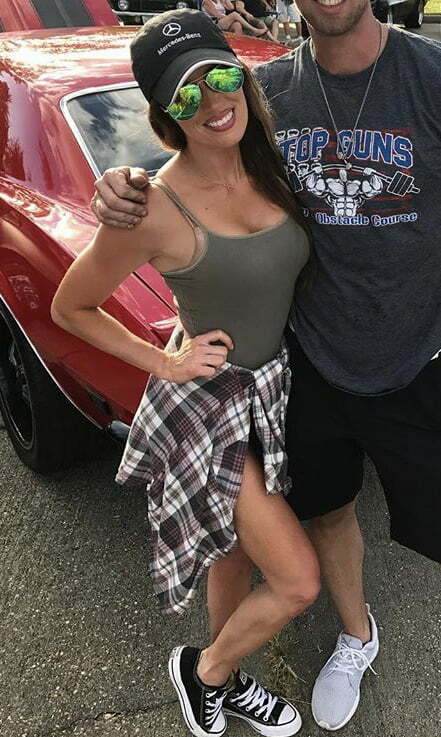 Big tits MILFS Selling Their Bombshell Bras — 16