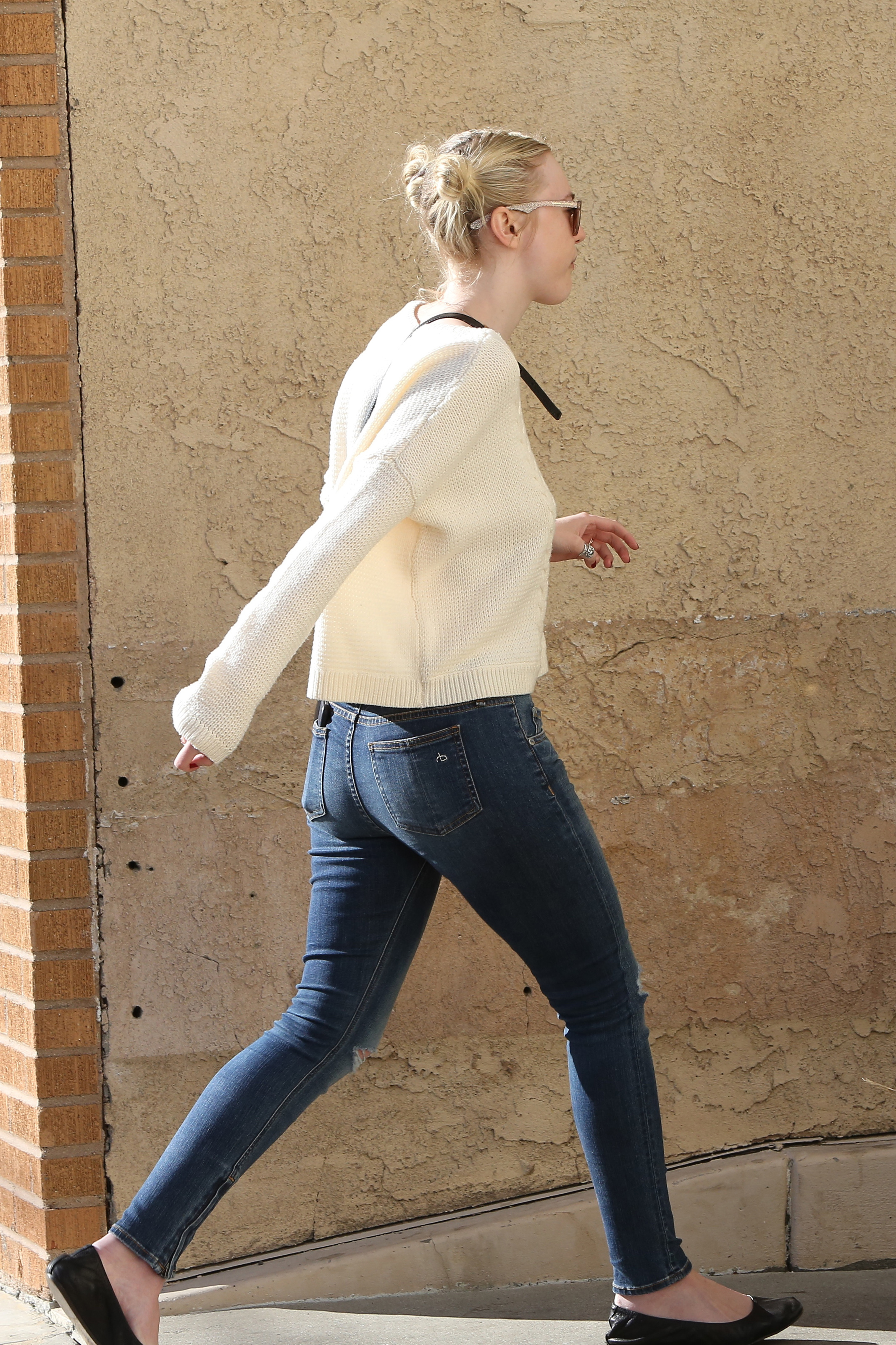 Dakota Fanning - Studio City - California — 6