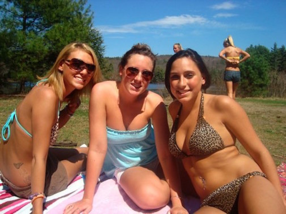 Girls with big and small tits, you pick! — 9